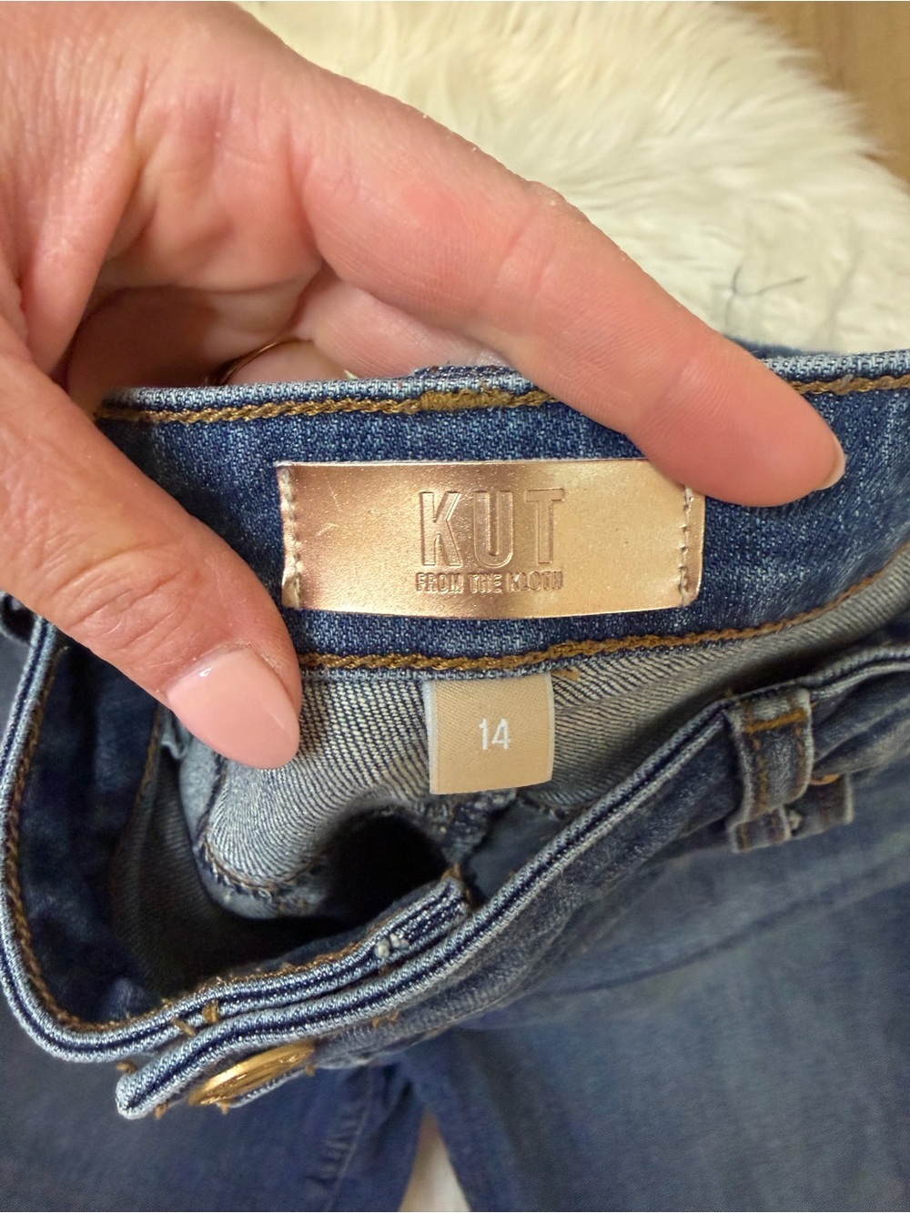 Kut from the Kloth Reese Ankle Straight Leg Raw Hen Jeans Size 14 - Picture 3 of 5